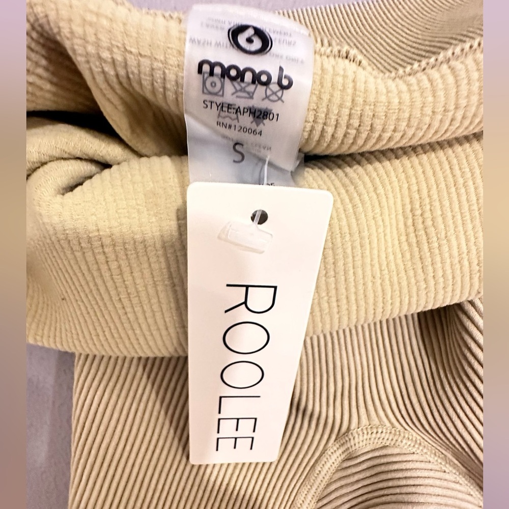 NWT Roolee Green Ribbed Leggings - Picture 3 of 3